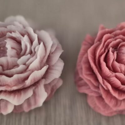 Small Rose Candle - Colour and Fragrance - Excl PVC Box & Lint